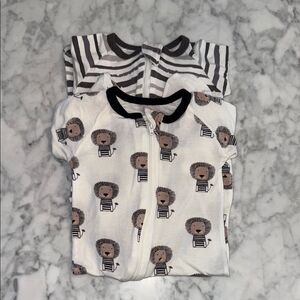 Adorable Lion and Striped Baby Footie Bundle 3/6M